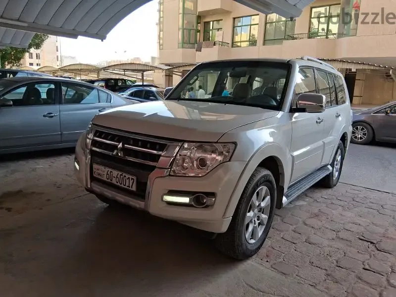 Mitsubishi Pajero 2022